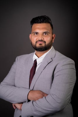 Portrait of Tajinder Rana, Associate.